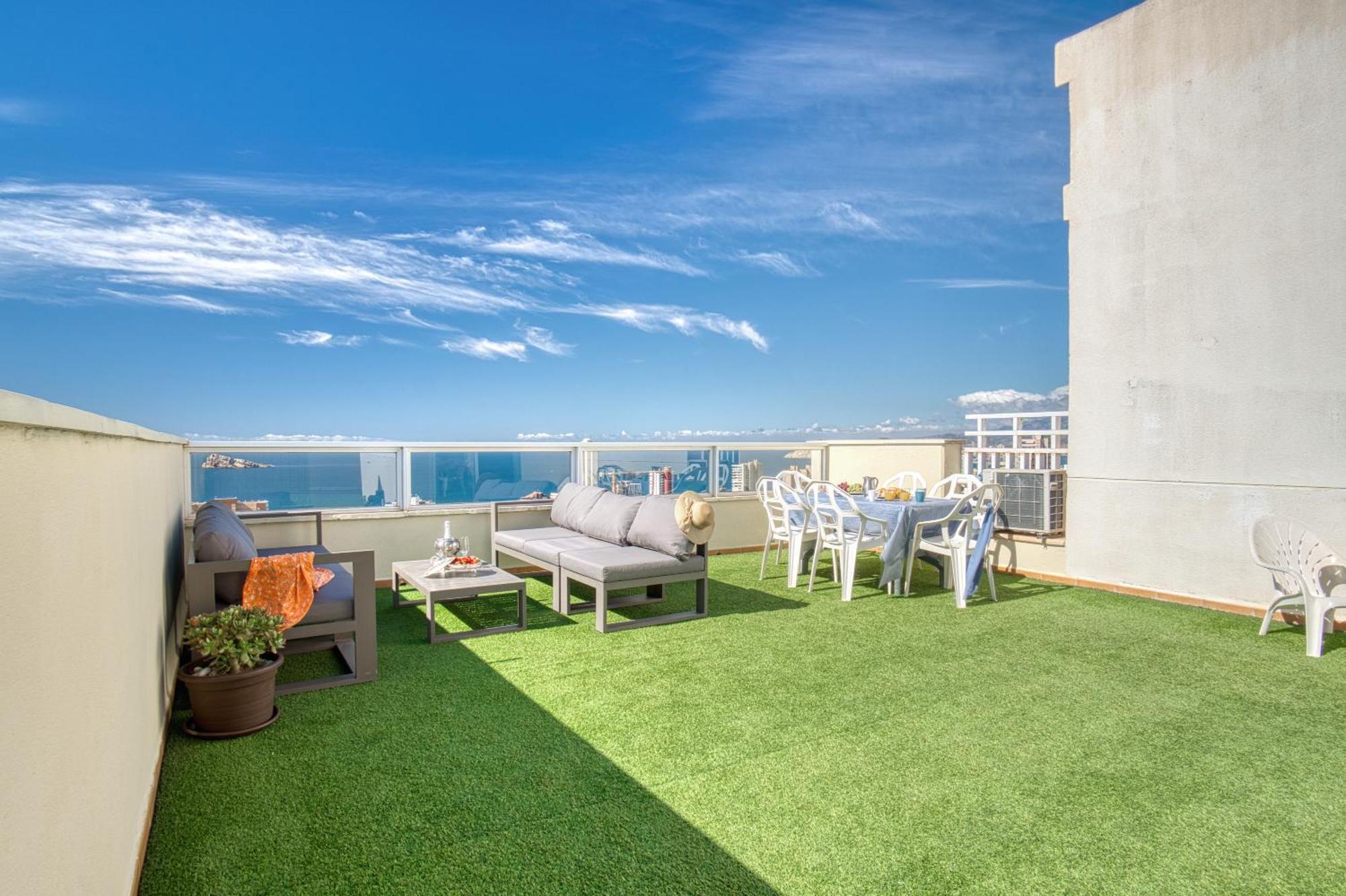 Penthouse Apartment *